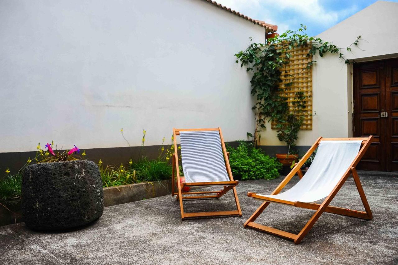 Jaca Hostel Porto Da Cruz Exterior photo