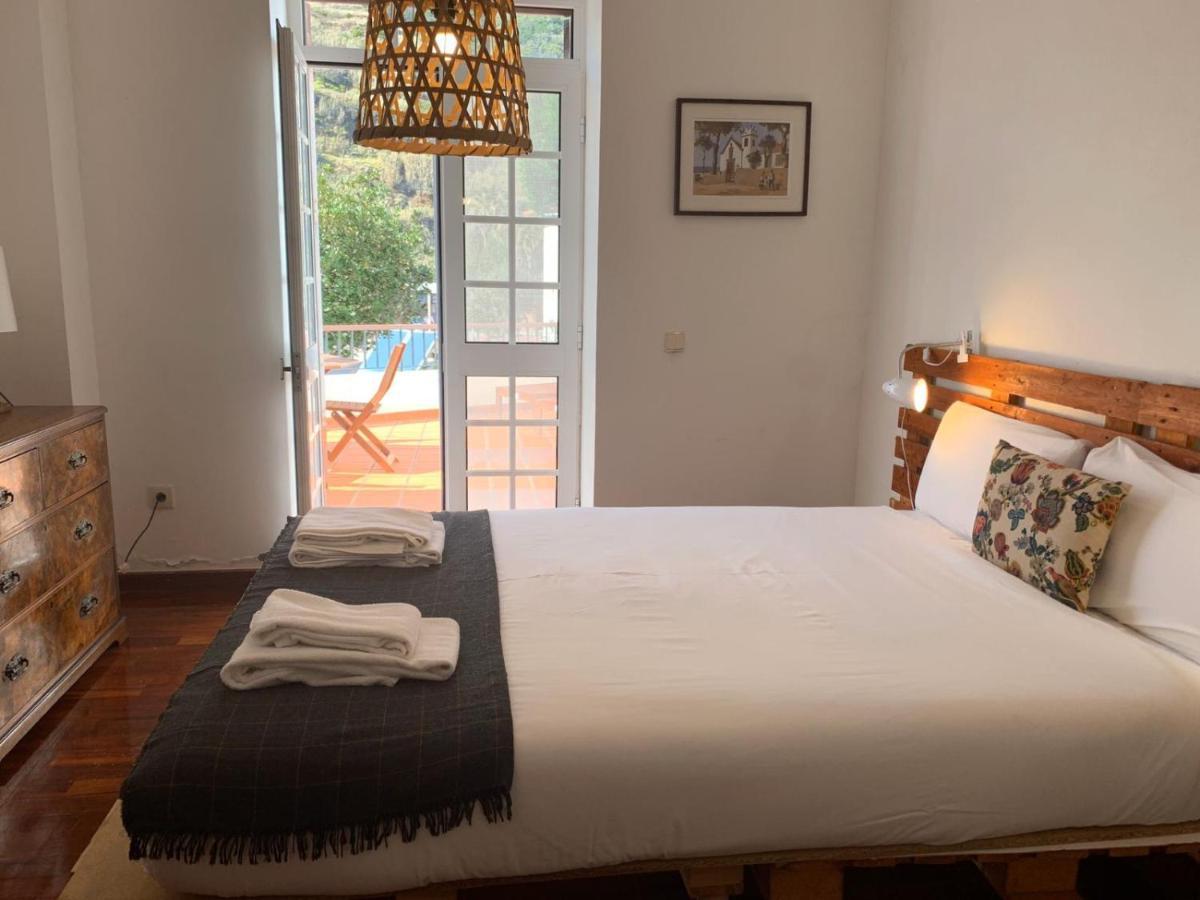 Jaca Hostel Porto Da Cruz Exterior photo